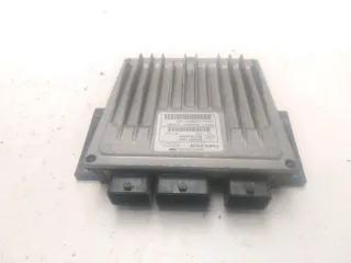 Calculateur Moteur - RENAULT CLIO 3 ESTATE PHASE 1 - 13210501155226