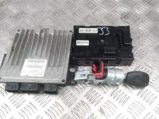 Calculateur Moteur - RENAULT CLIO 3 PHASE 1 - 13210501139067