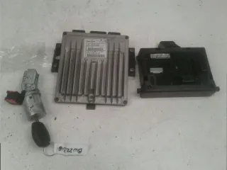 Calculateur Moteur - RENAULT CLIO 3 PHASE 2 - 13210501125041