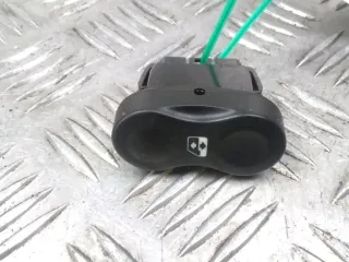 Commande lève-glace avant droit - DACIA SANDERO 1 STEPWAY - 52710801138280