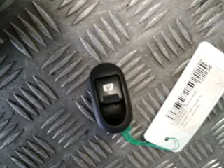 Commande lève-glace avant droit - PEUGEOT 1007 - 52710801129836