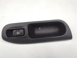 Commande lève-glace avant droit - RENAULT SCENIC 1 PHASE 2 - 52710801121889