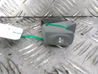 Commande lève-glace avant droit - RENAULT TWINGO 1 PHASE 3 - 52710801132892