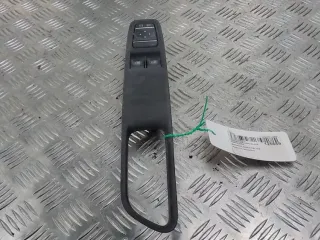 Commande lève-glace de porte arrière gauche - RENAULT CLIO 4 PHASE 2 - 52722101125659