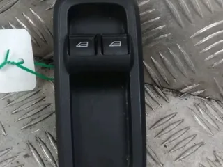 Commande lève-glace porte avant gauche - FORD FIESTA 6 PHASE 1 - 52714201133237