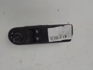 Commande lève-glace porte avant gauche - RENAULT CLIO 4 PHASE 1 - 52714201113976