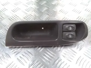 Commande lève-glace porte avant gauche - RENAULT SCENIC 1 PHASE 2 - 52714201125090
