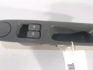 Commande lève-glace porte avant gauche - RENAULT TWINGO 1 PHASE 3 - 52714201149659