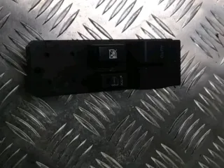Commande lève-glace porte avant gauche - SUZUKI SWIFT 3 - 52714201139320