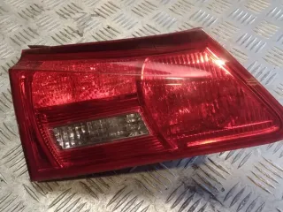 Feu arrière de hayon gauche - LEXUS IS 2 PHASE 1 - 80900701142595