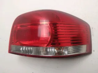 Feu arrière droit - AUDI A3 2 8P PHASE 1 - 80900801152501