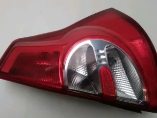 Feu arrière droit - DACIA SANDERO 1 - 80900801148181