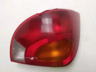 Feu arrière droit - FORD FIESTA 4 PHASE 2 - 80900801152810