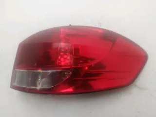 Feu arrière droit - RENAULT CLIO 3 ESTATE PHASE 2 - 80900801154811