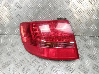 Feu arrière gauche - AUDI A6 3 4F AVANT PHASE 1 - 80900901136116