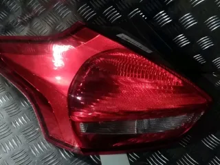 Feu arrière gauche - FORD FOCUS 3 PHASE 2 - 80900901140328
