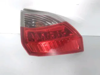 Feu arrière gauche - RENAULT LAGUNA 3 PHASE 1 - 80900901157300