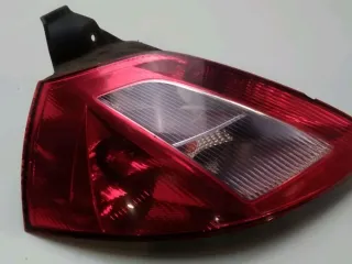 Feu arrière gauche - RENAULT MEGANE 2 PHASE 1 - 80900901149107