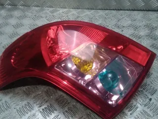 Feu arrière gauche - SUZUKI SWIFT 3 - 80900901143336