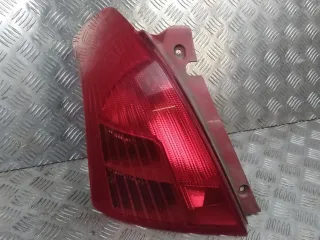 Feu arrière gauche - SUZUKI SWIFT 3 PHASE 1 - 80900901126682
