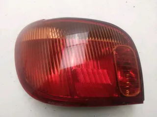 Feu arrière gauche - TOYOTA YARIS 1 PHASE 2 - 80900901152554