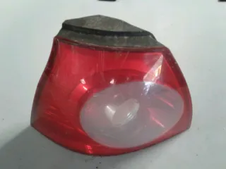 Feu arrière gauche - VOLKSWAGEN GOLF 5 - 80900901108247