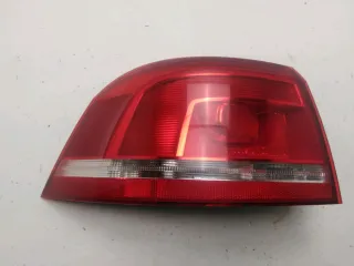 Feu arrière gauche - VOLKSWAGEN PASSAT 6 - 80900901152589