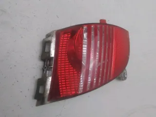 Feu de brouillard arrière gauche - PEUGEOT 2008 1 PHASE 1 - 80901101154575