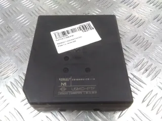 Platine fusible avant / Boitier de servitude / BSM - RENAULT LAGUNA 3 PHASE 1 - 16530203123759
