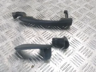 Poignée extérieure de porte arrière droite  - RENAULT CLIO 3 PHASE 2 - 52721101145594