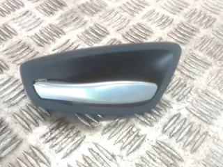 Poignée intérieure de porte arrière droite  - BMW SERIE 1 1 E87 PHASE 2 - 52721401143801