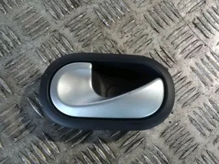 Poignée intérieure de porte arrière droite  - RENAULT SCENIC 2 PHASE 2 - 52721401146072