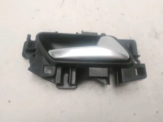 Poignée intérieure de porte avant droite - PEUGEOT 5008 2 PHASE 1 - 52712601153885