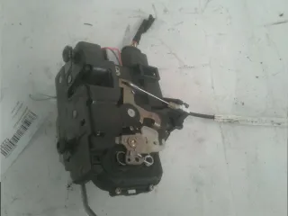 Serrure de porte avant droite - AUDI A6 2 4B PHASE 1 - 52713701122354